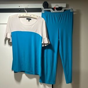 Slinky Brand size Med 2 piece turquoise pants suit, very soft and comfortable ￼
